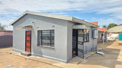 House For Rent in Maniini, Thohoyandou Rural