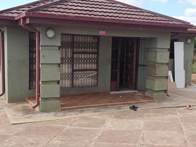 House For Sale in Dzindi, Thohoyandou Rural